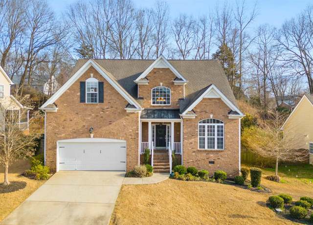 Property at 317 Stayman Ct, Simpsonville, SC 29681, 4 beds, 3.5 baths
