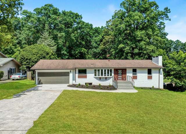 Property at 300 Vesper Cir, Mauldin, SC 29662, 5 beds, 3 baths