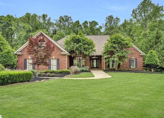 Property at 881 Inverness Cir, Spartanburg, SC 29306, 4 beds, 4 baths