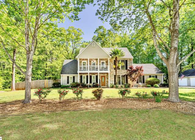 Property at 314 Stone Briar Ln, Easley, SC 29642, 3 beds, 2.5 baths