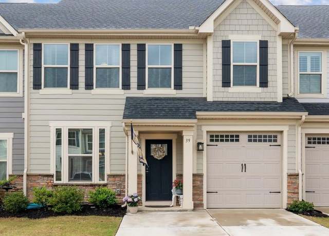Property at 39 Moss Hollow Way, Simpsonville, SC 29680, 3 beds, 2.5 baths