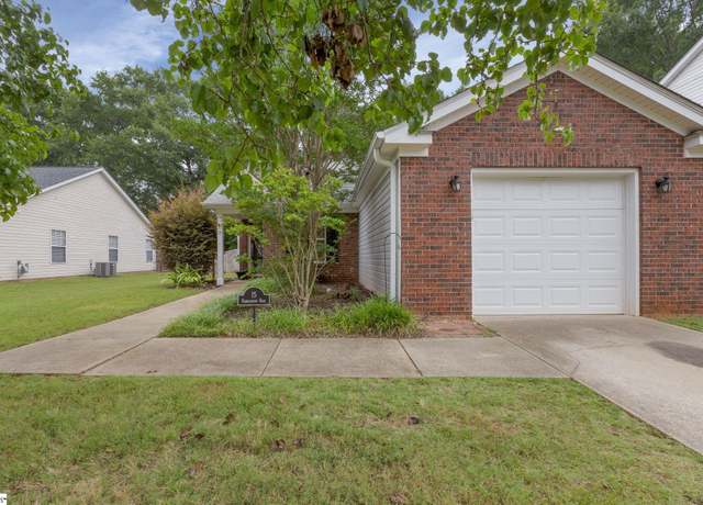 Property at 15 Hawkesbury Rd, Simpsonville, SC 29681, 3 beds, 2 baths