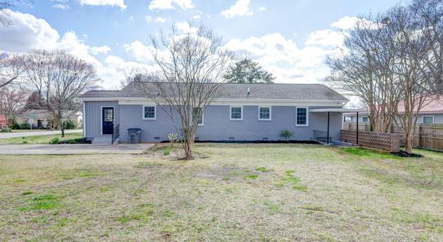 Photo of 19 Brownwood Dr, Greenville, SC 29611
