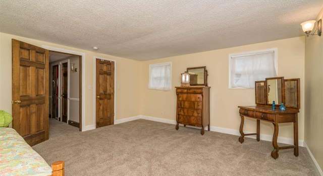 Photo of 932 R C Thompson Rd, Chesnee, SC 29323-8499