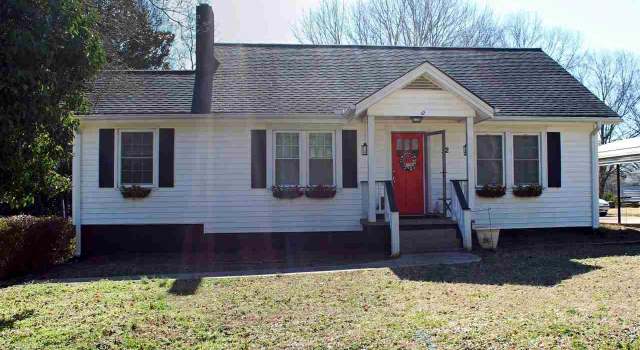 Photo of 32 Robinson Rd, Taylors, SC 29687