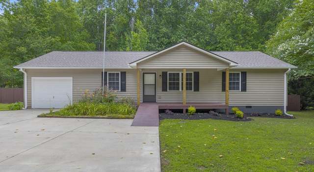 Photo of 106 Lake Rd, Landrum, SC 29356