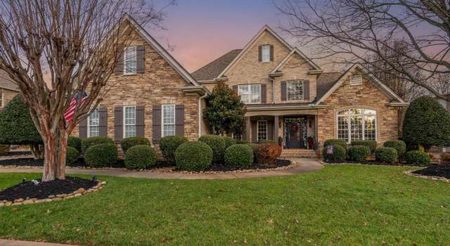 Photo of 19 London Ct, Greer, SC 29650