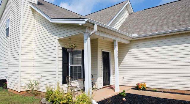 Photo of 469 Slate Dr, Boiling Springs, SC 29316