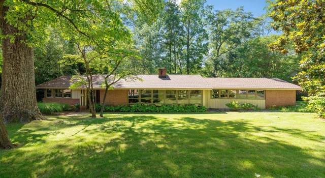 Photo of 113 Lakecrest Dr, Greenville, SC 29609