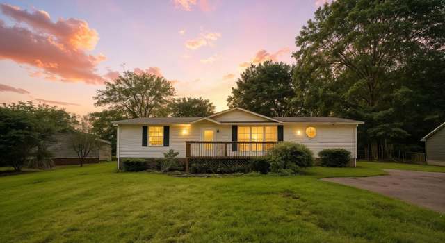 Photo of 4 Broken Past Ct, Simpsonville, SC 29680