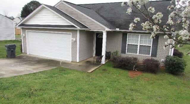 Photo of 205 Lear Dr, Laurens, SC 29360