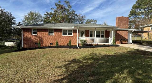 Photo of 10 Woodridge Dr, Greenville, SC 29611