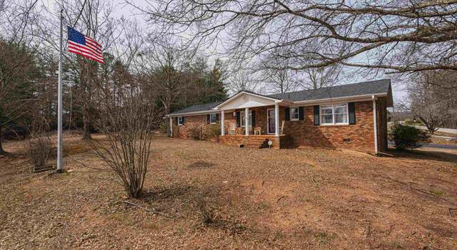 Photo of 500 W Rutherford St, Landrum, SC 29356