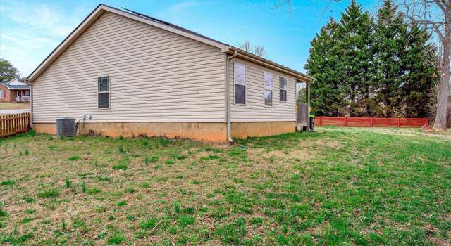 Photo of 430 Mount Hood Dr, Inman, SC 29349