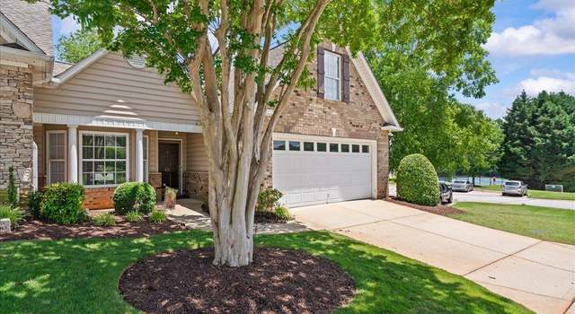Photo of 431 Clare Bank Dr, Greer, SC 29650