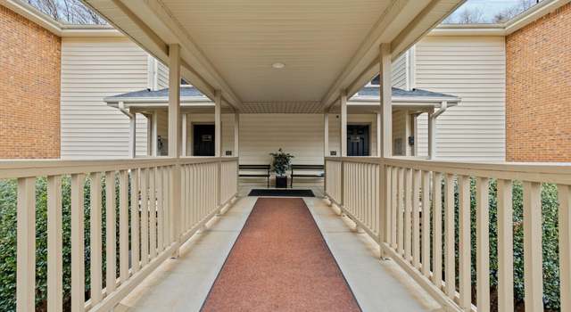 Photo of 108 Swansgate Pl, Greenville, SC 29605