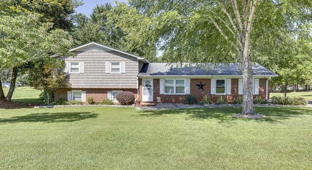 Photo of 103 Birchwood St, Easley, SC 29642