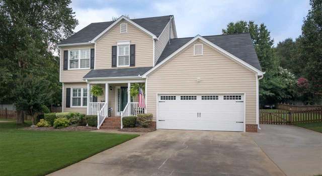 Photo of 10 Summer Hill Rd, Simpsonville, SC 29681