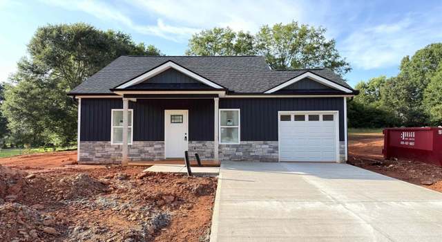 Photo of 241 Woodgate Rd, Cowpens, SC 29330