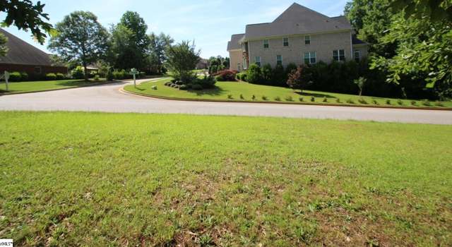 Photo of 891 Oakcrest Rd, Spartanburg, SC 29301