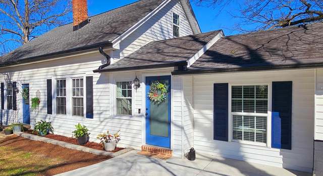 Photo of 9 N Ymca St, Greenville, SC 29611