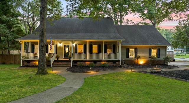 Photo of 105 Fox Chase Ct, Simpsonville, SC 29680