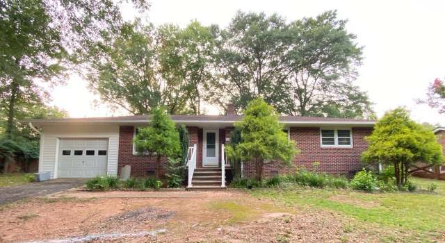 Photo of 308 Tucker Rd, Spartanburg, SC 29306