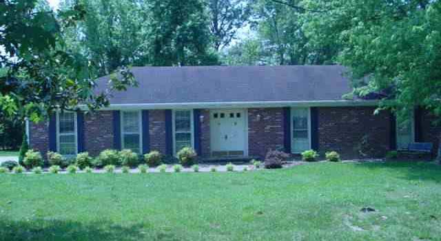 Photo of 102 Lynn Dr, Taylors, SC 29687
