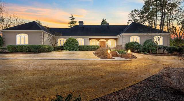 Property at 124 Montgomery Dr, Spartanburg, SC 29302, 4 beds, 5 baths