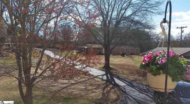 Photo of 118 Blackwell Rd, Chesnee, SC 29323