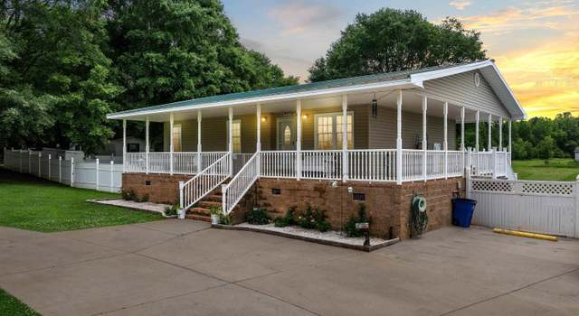 Photo of 2839 Mount Lebanon Rd, Campobello, SC 29322