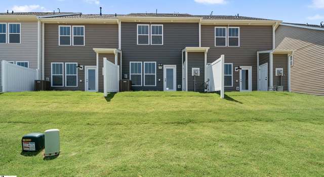 Photo of 223 Dalmatian Dr, Spartanburg, SC 29307