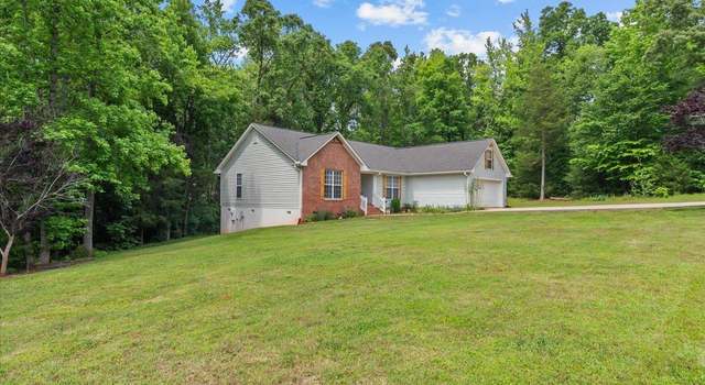 Photo of 108 W Peninsula Dr, Laurens, SC 29360