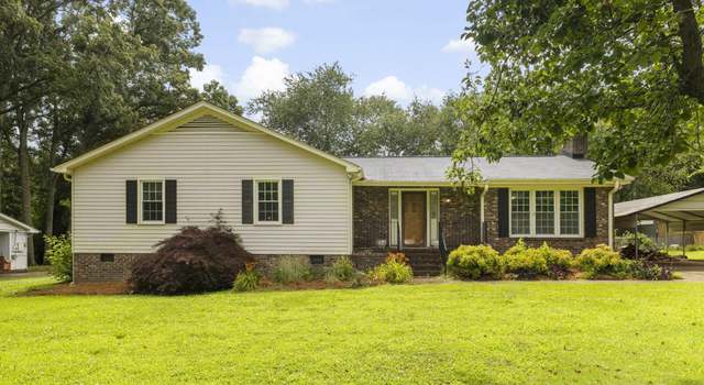 Photo of 200 Barry Dr, Greer, SC 29650