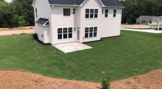 Photo of 478 Silver Thorne Dr, Wellford, SC 29385