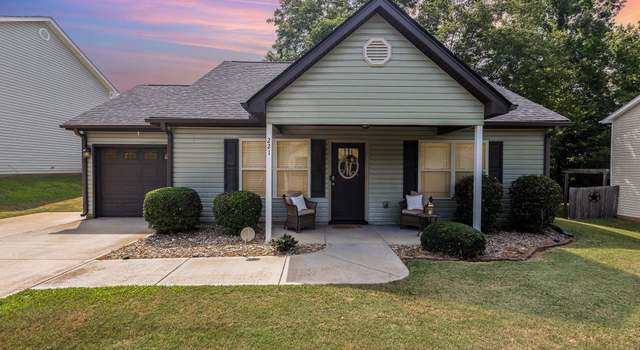 Photo of 221 Basswood Dr, Roebuck, SC 29376