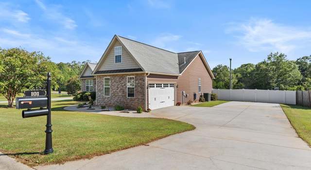Photo of 101 Still Creek Ct, Easley, SC 29640