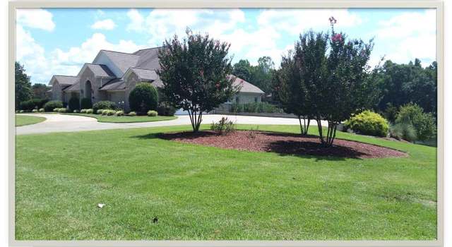 Photo of 140 Twin Lakes Dr, Moore, SC 29369