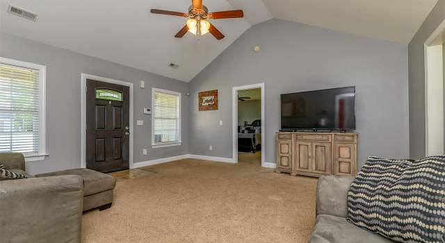 Photo of 5 Katie Dr, Greenville, SC 29617-1954