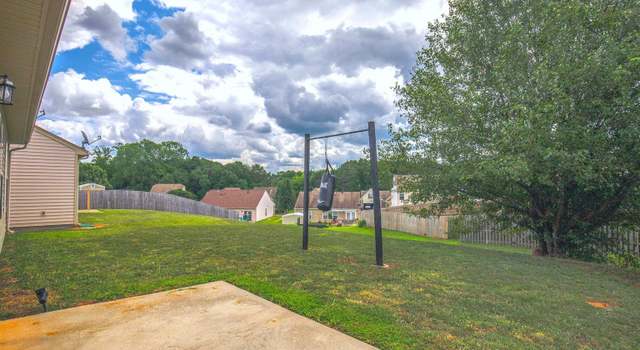 Photo of 212 Riverdale Rd, Simpsonville, SC 29680