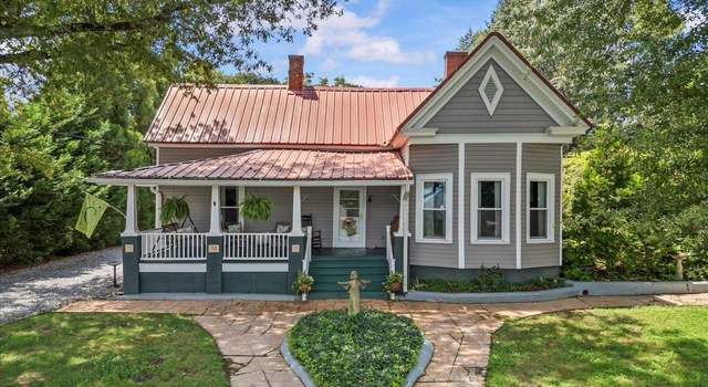 Photo of 10 S Peachtree St, Liberty, SC 29657
