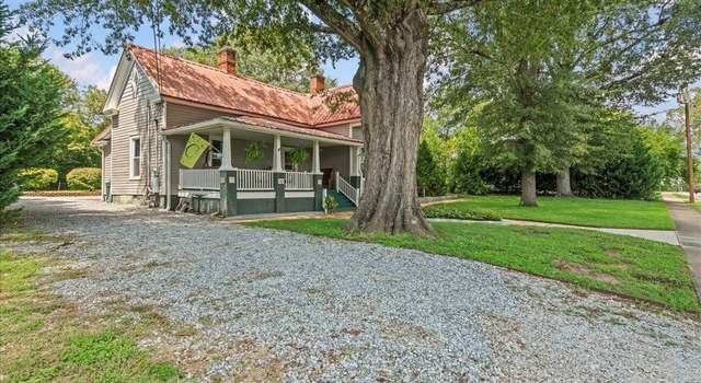 Photo of 10 S Peachtree St, Liberty, SC 29657
