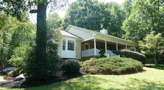 Photo of 9 Packridge Rd, Taylors, SC 29687-7142