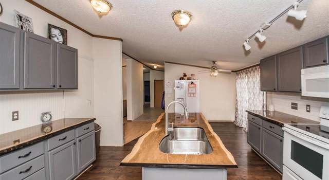 Photo of 16 Thorn Ridge Ln, Pelzer, SC 29669