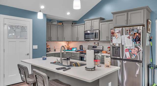Photo of 433 Analyse Dr, Wellford, SC 29385-9544