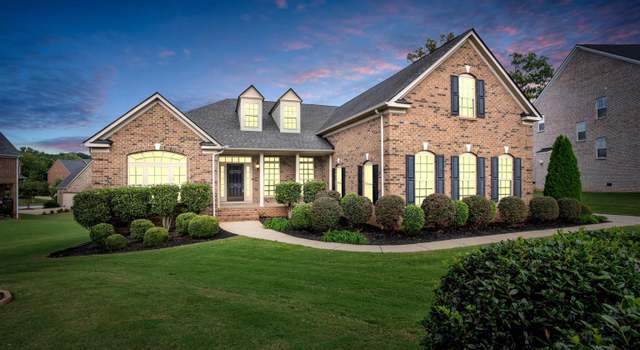 Photo of 10 Kinlaw Ct, Simpsonville, SC 29681