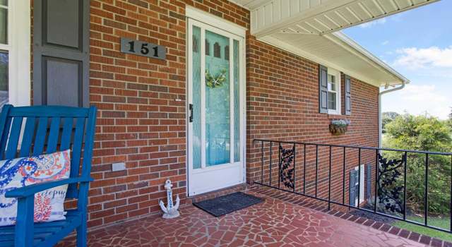 Photo of 151 Sandy Dr, Boiling Springs, SC 29316