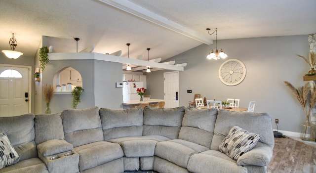Photo of 325 E Celestial Dr, Greer, SC 29651