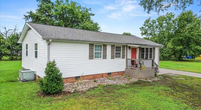 Photo of 4 Melrose Rd, Greenville, SC 29605