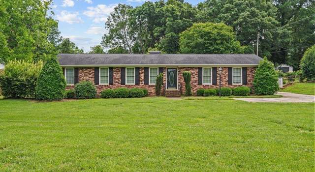 Photo of 110 Woodbine Ter, Spartanburg, SC 29301
